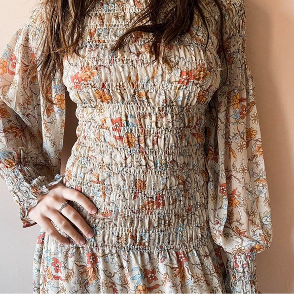 Urban Outfitters Dresses & Skirts - Urban Outfitters beige floral feminine maxi dress size L NWT